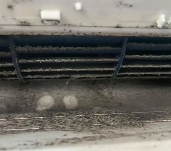 肃宁空调吹的风有股烧焦味是怎么回事